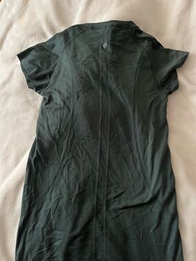 Lululemon Athletic Shirt in army green